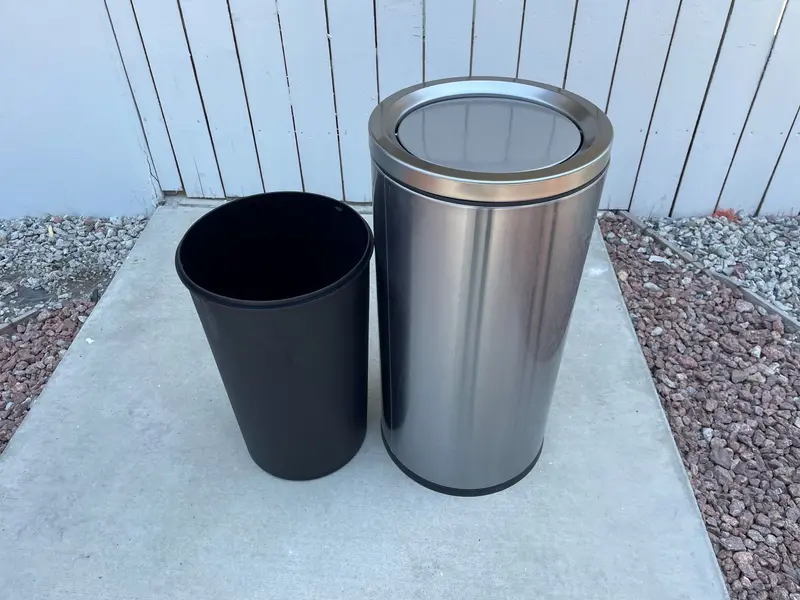 12 Gallon Stainless Steel Trash Can With Lid 2
