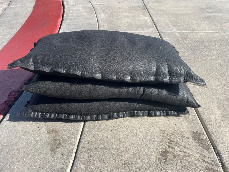 14" X 26" Water Activated Sandless Sandbags For Flooding 10