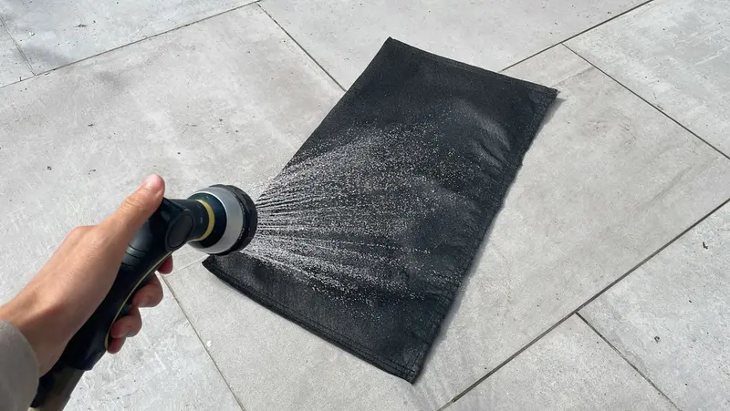 14" X 26" Water Activated Sandless Sandbags For Flooding 9