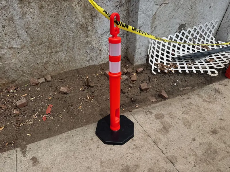16" Traffic Delineator Post Base - Rubber 13