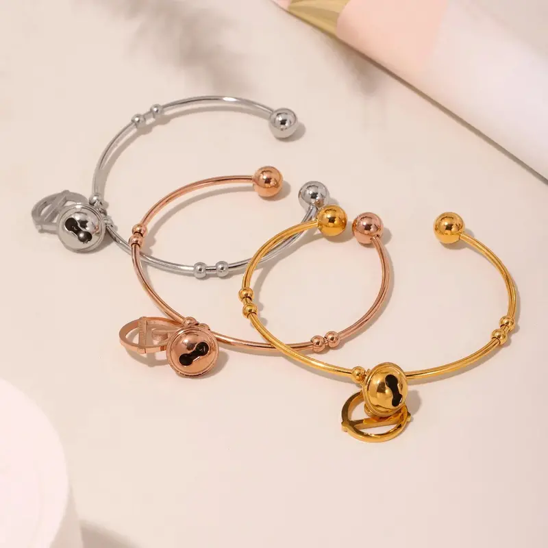 18K Gold Bell Pendant Unique Design Bracelet 1