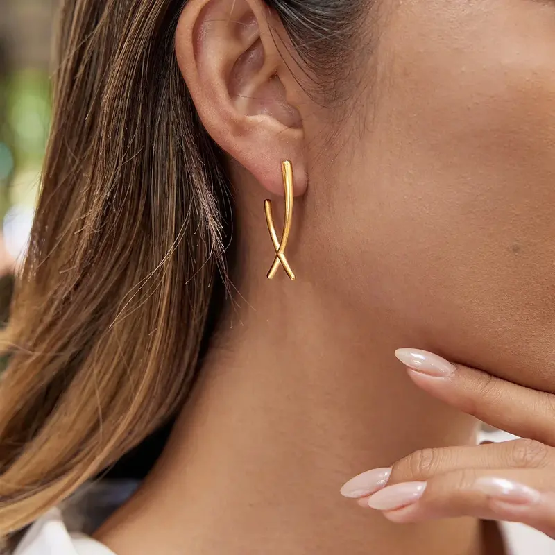 18K Gold Cross Earrings 1