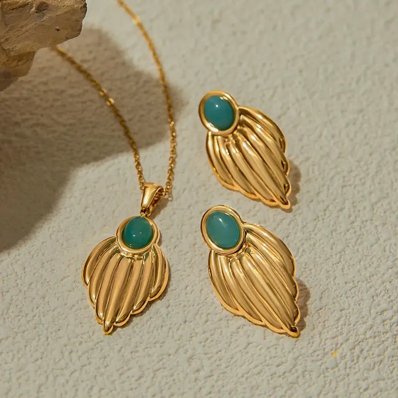 18K Gold Geometric Shape With Texture Design Exquisite Unique Necklace And Earrings Set 1