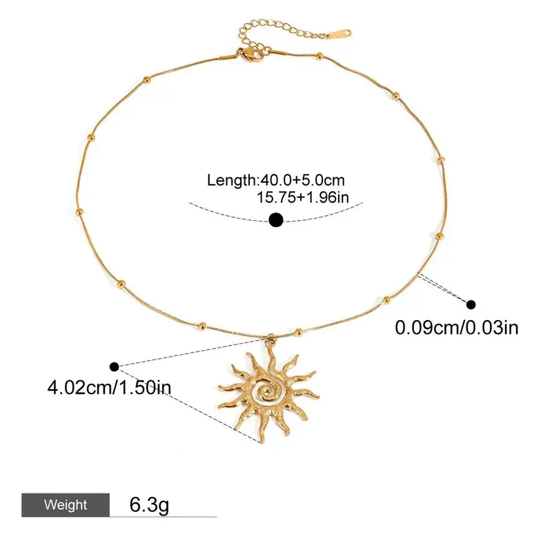 18K Gold Geometric Shape With Texture Design High-End Unique Necklace 3