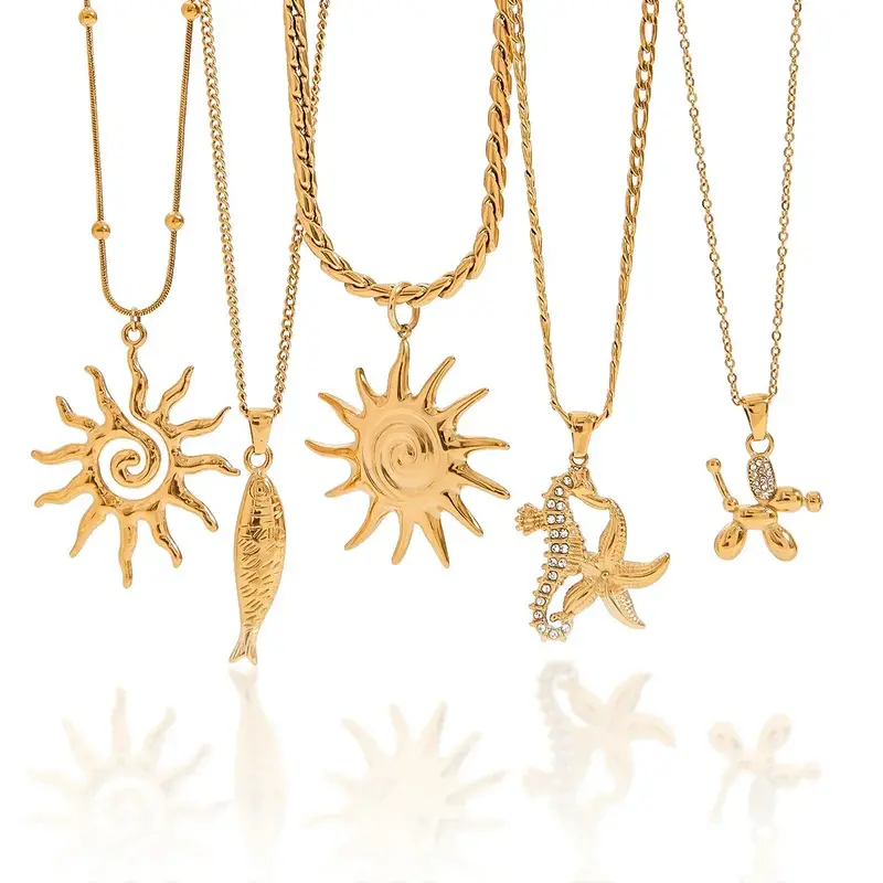 18K Gold Geometric Shape With Texture Design High-End Unique Necklace 6