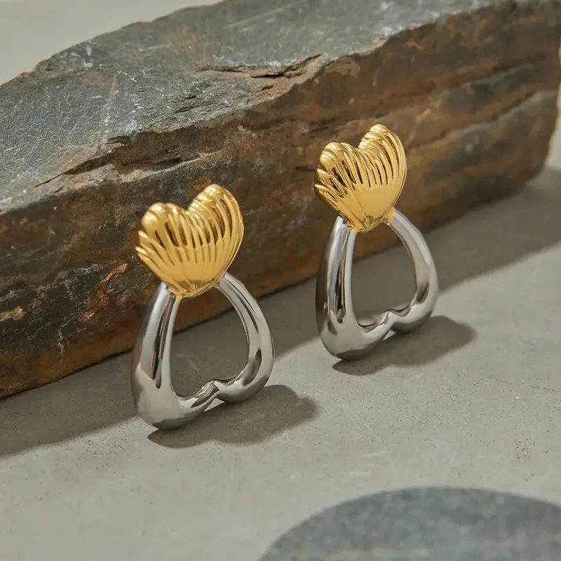18K Gold Heart-Shaped Earrings With Gold And Silver Color Matching Design, Trendy And Personalized 1