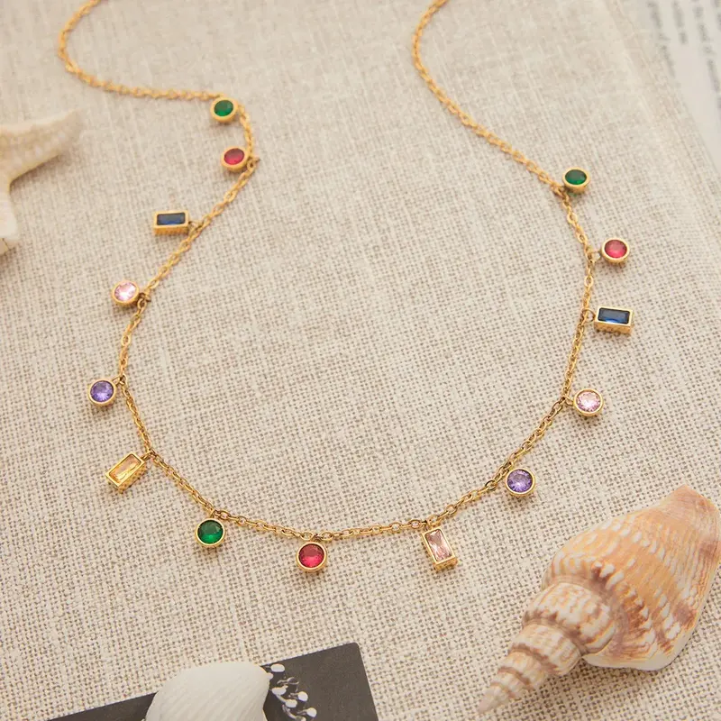 18K Gold Inlaid Geometric Gemstone Design Exquisite Dazzling Necklace 1