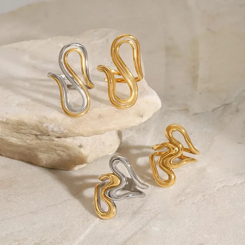 18K Gold Irregular Lines With Gold And Silver Color Matching Design Unique Personality Ring 4