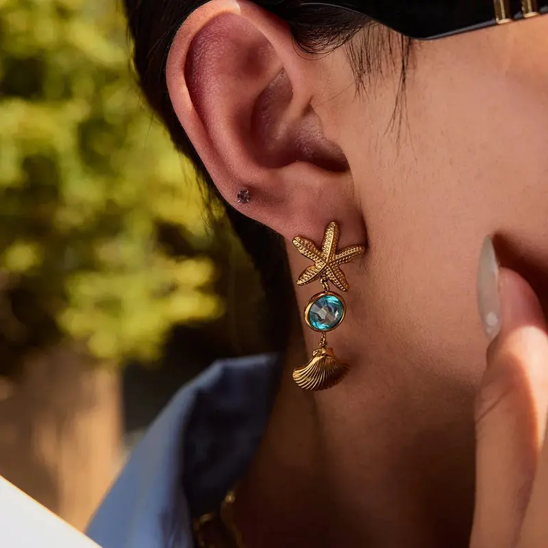 18K Gold Lightweight Luxury Earrings And Rings 2
