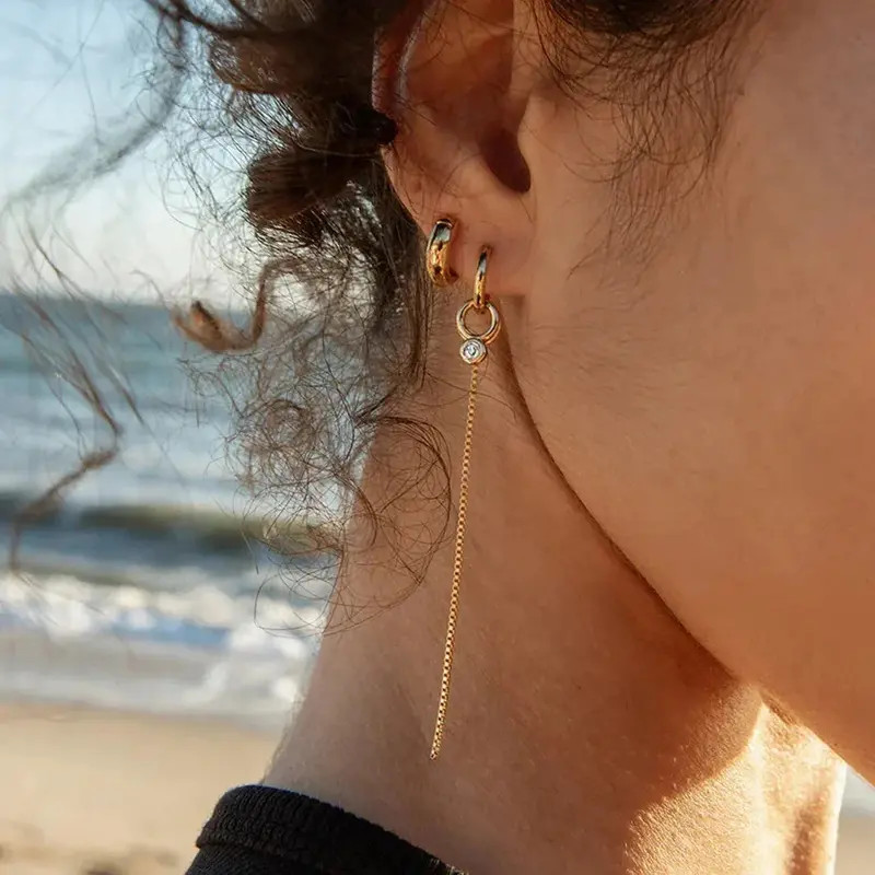 18K Gold Lightweight Luxury Tassel Earrings With Cubic Zirconia. 1