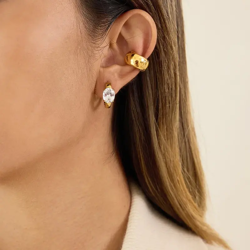 18K Gold Luxury Earrings With Cubic Zirconia. 3