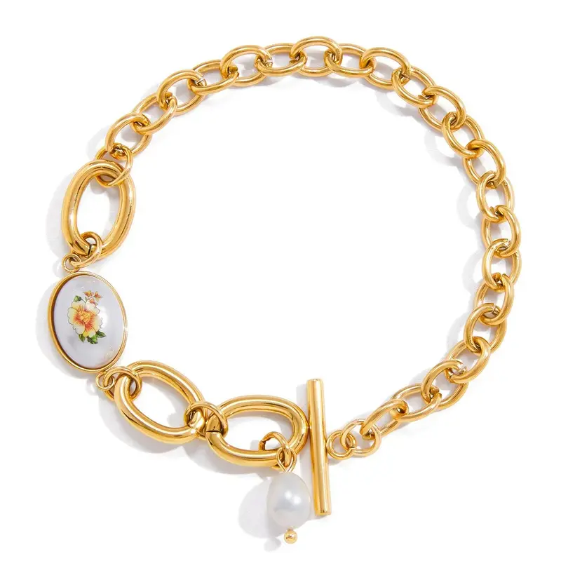 18K Gold-Plated, Lightweight, And Luxurious Titanium Steel Bracelet With Freshwater Pearls. 1