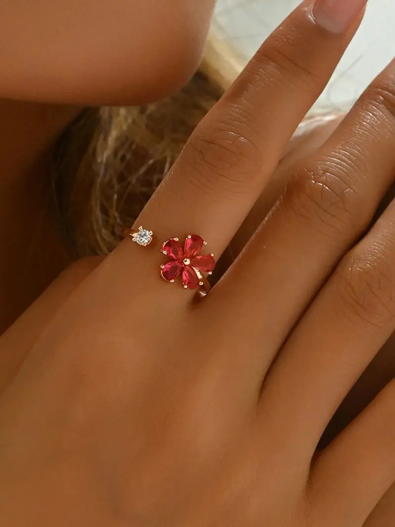 18K Gold-Plated Stainless Steel Zircon Flower Ring 1