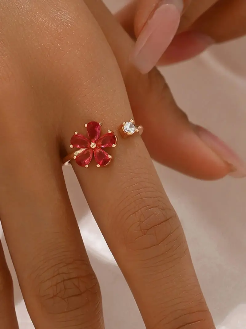 18K Gold-Plated Stainless Steel Zircon Flower Ring 2