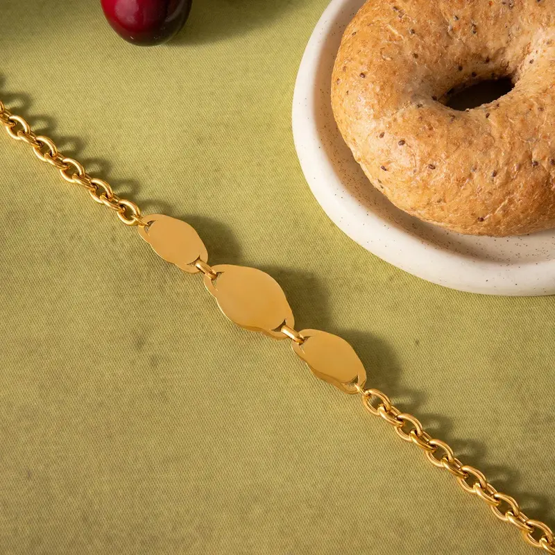 18K Gold-Plated Titanium Necklace With Tiger's Eye. 1