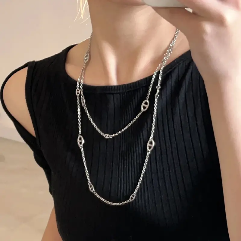 18K Gold-Plated Titanium Steel Pig Nose Necklace 1