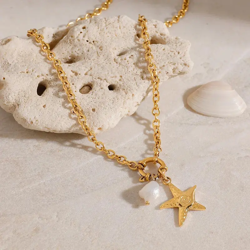 18K Gold Starfish With Pearl Design Exquisite And Noble Necklace 1