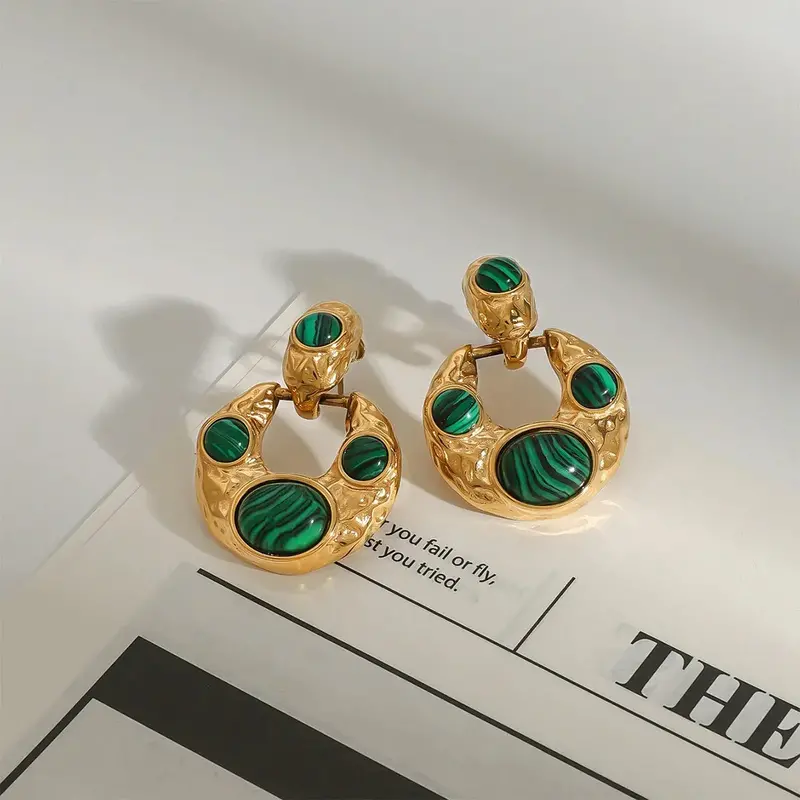 18K Gold U-Shaped Inlaid Gemstone With Texture Design High-End Earrings 1