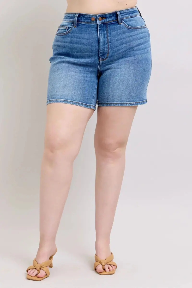 2 Button Judy Blue Denim Shorts With Pockets Plus Size 1