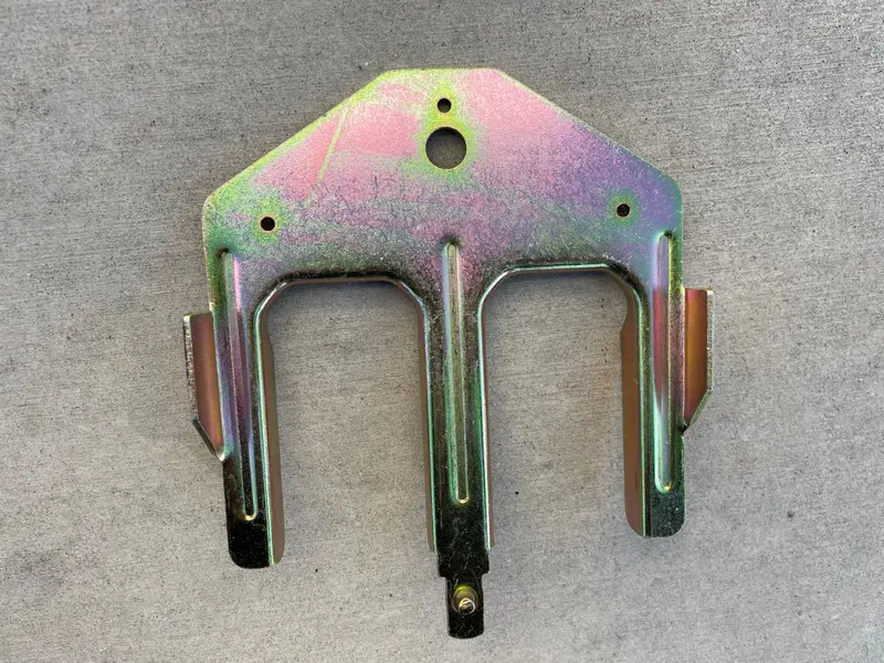 2 X 4 Double Waler Bracket For Concrete Forms - 12 Gauge Galvanized Steel 11