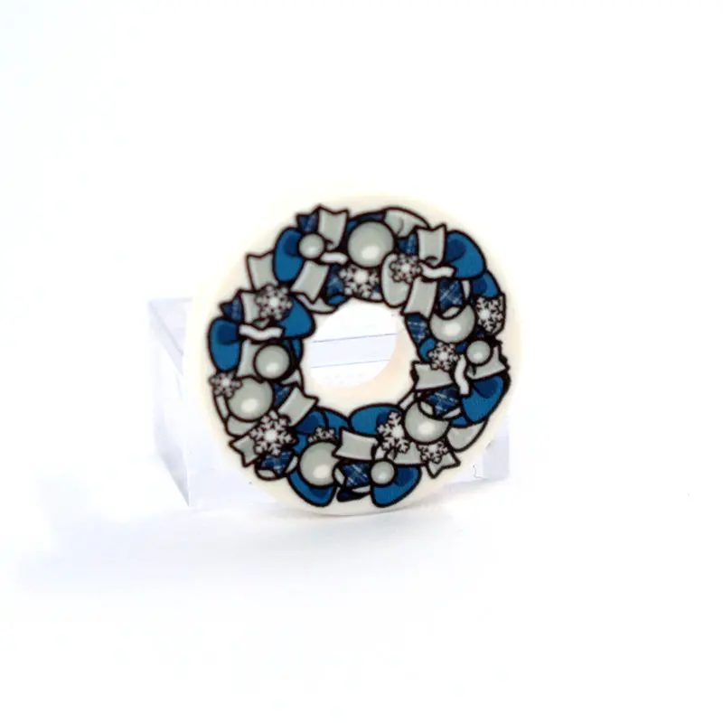2X2 Round - Christmas Wreath - Blue And White 1