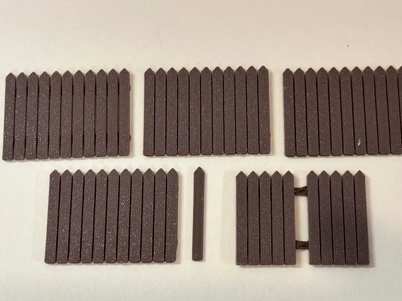 8 Scale Foot Wood Fencing 1