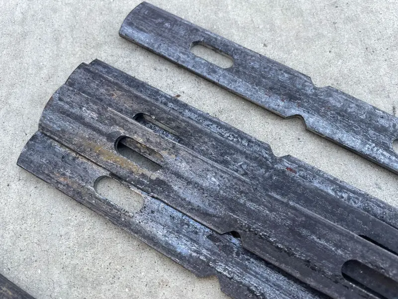 8" X Flat Ties For Concrete Forms - 11 Gauge Steel 7
