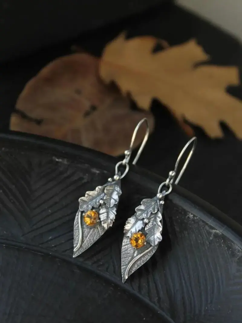 Alloy Rhinestone Leaf Shape Earrings 1