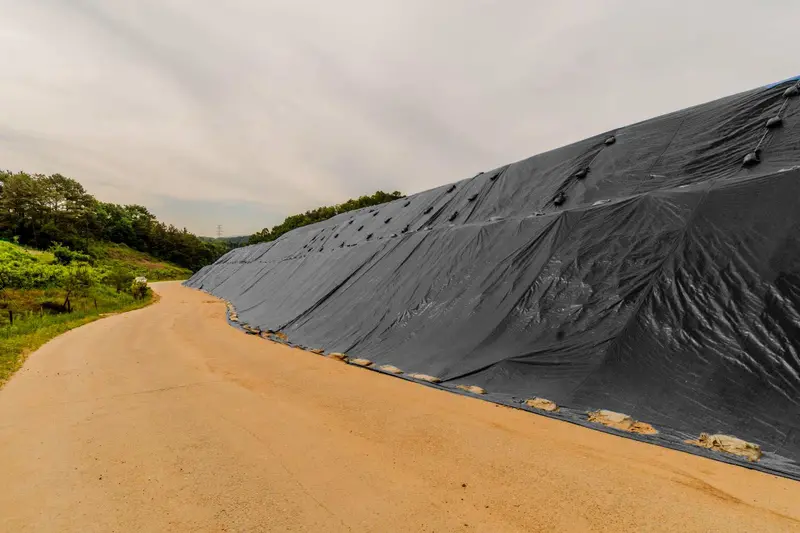 Black Poly Tarp - Roofing, Construction, Gardening - Made In Usa 10