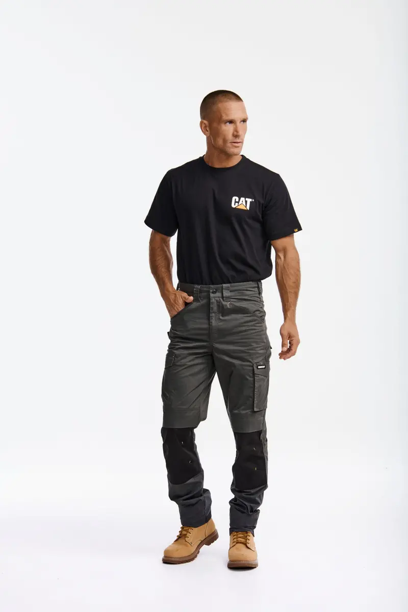 Cat Men's Nexus Knee Pocket Stretch Trouser 2