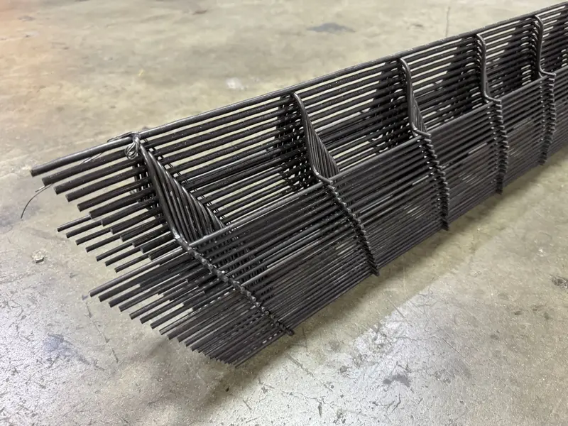 Concrete Plain Slab Bolster Upper - Continuous Rebar Chairs (5" X 5 Ft X 3") 12