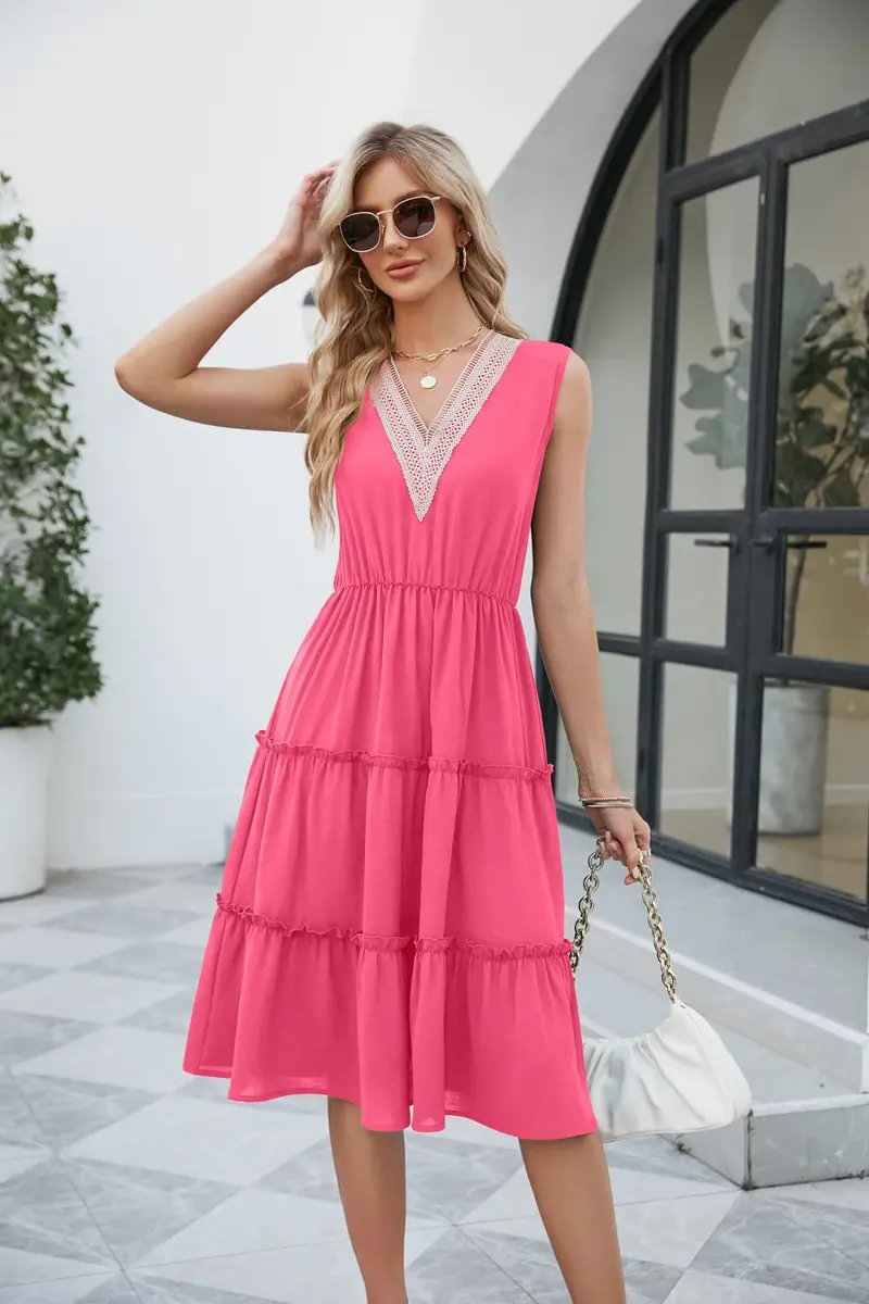 Contrast V-Neck Tiered Sleeveless Dress