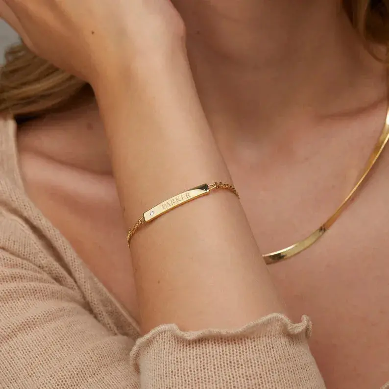 Customizable Name Design Elegant Bracelet 1