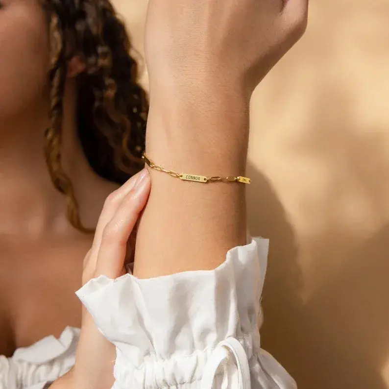 Customizable Name Design Light Luxury Unique Bracelet 3