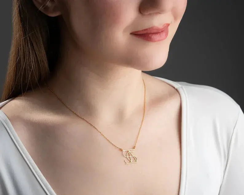 Customized Intertwined Initial Name Necklace 6