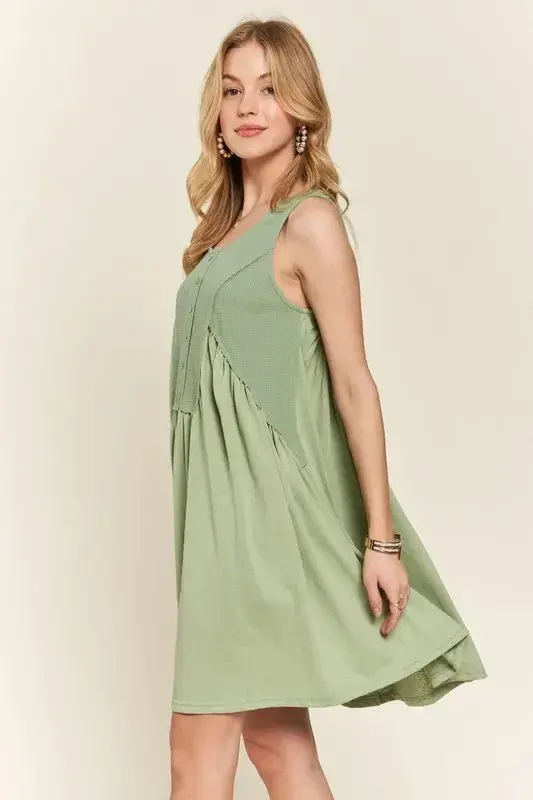 Decorative Button Sleeveless Babydoll Dress 3