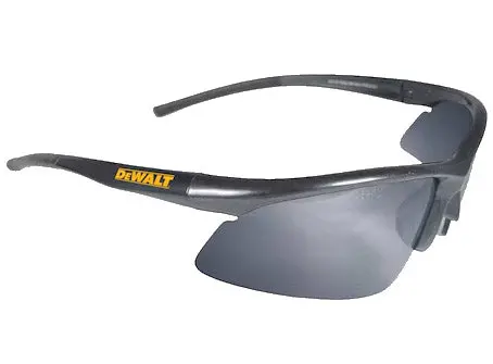 Dewalt Radius Safety Glasses 1