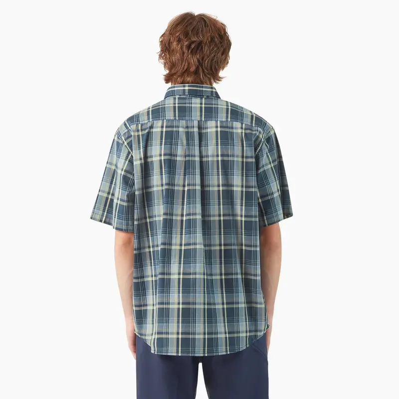 Dickies Men's Flex Woven Short Sleeve Button-Down Shirt 2
