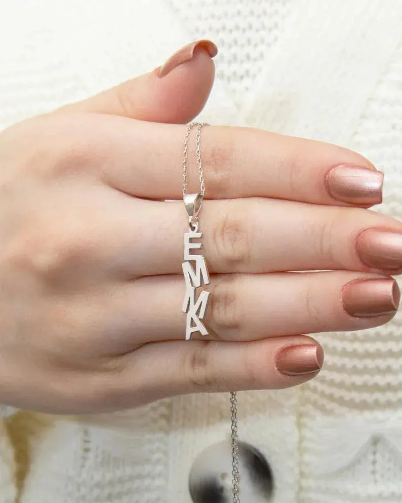 Exquisite Fashion Customizable Name Design Light Luxury Style Necklace 4