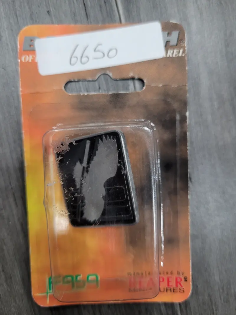 Fasa/Reaper Clan Jade Falcon Camo Pin In Blister 1