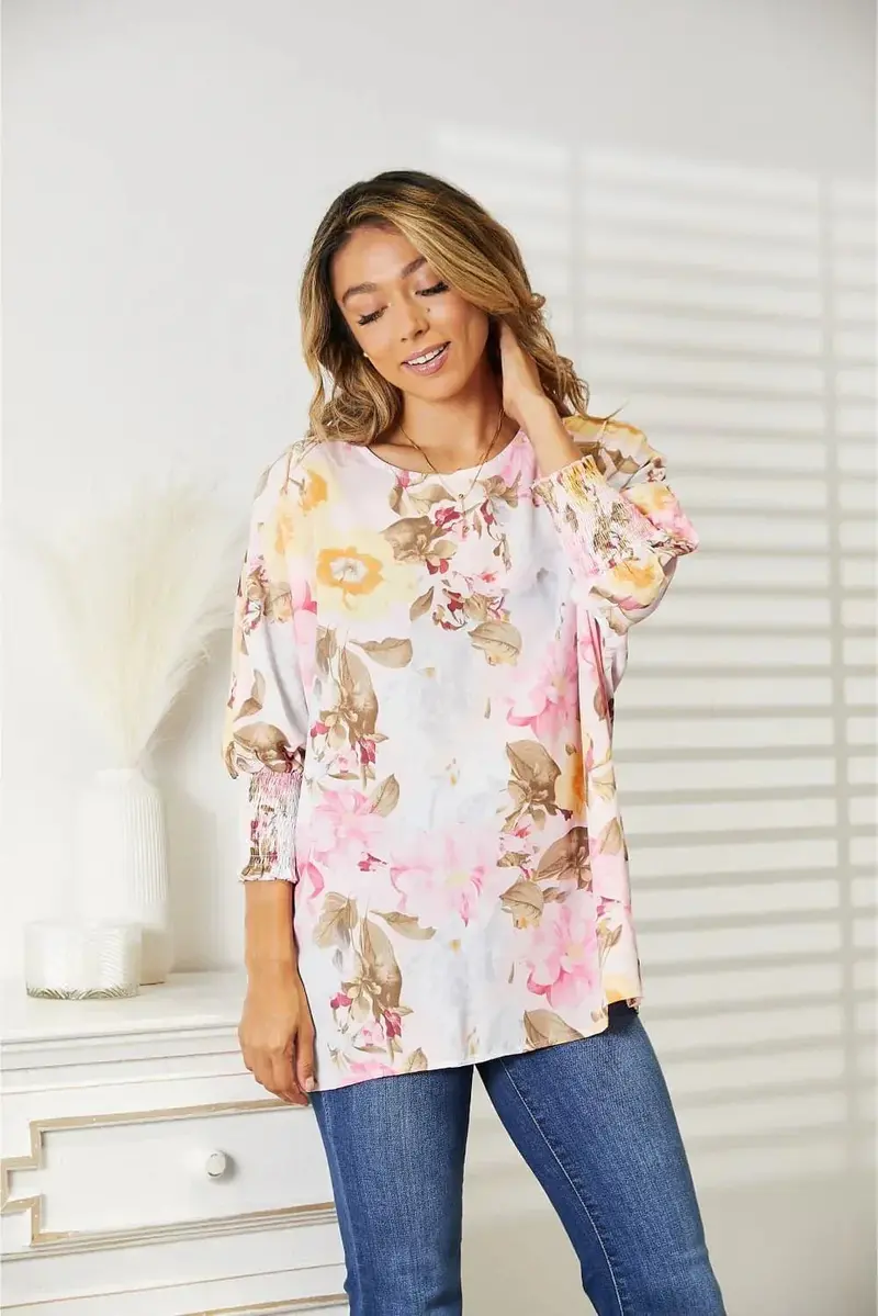 Floral Top Features A Classic Round Neck And Three-Quarter Sleeves 4