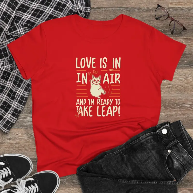 Love In The Air Women Graphic Tees 5