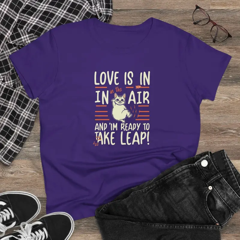 Love In The Air Women Graphic Tees 6