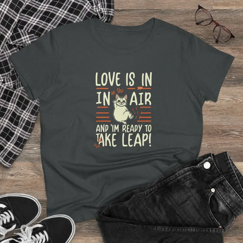 Love In The Air Women Graphic Tees 7