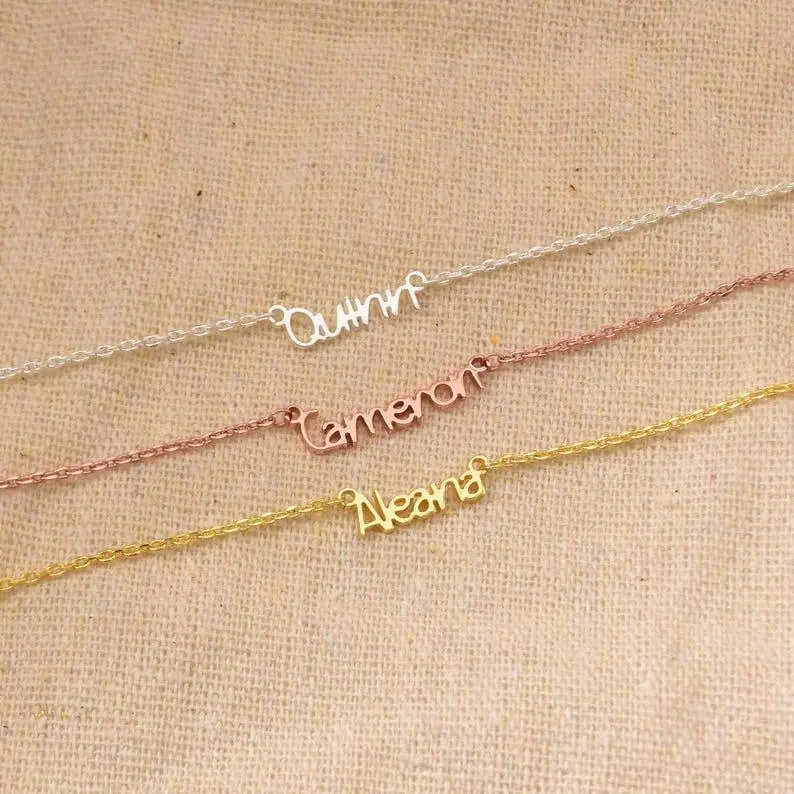 Luxury Necklace With Customizable Name Design 1