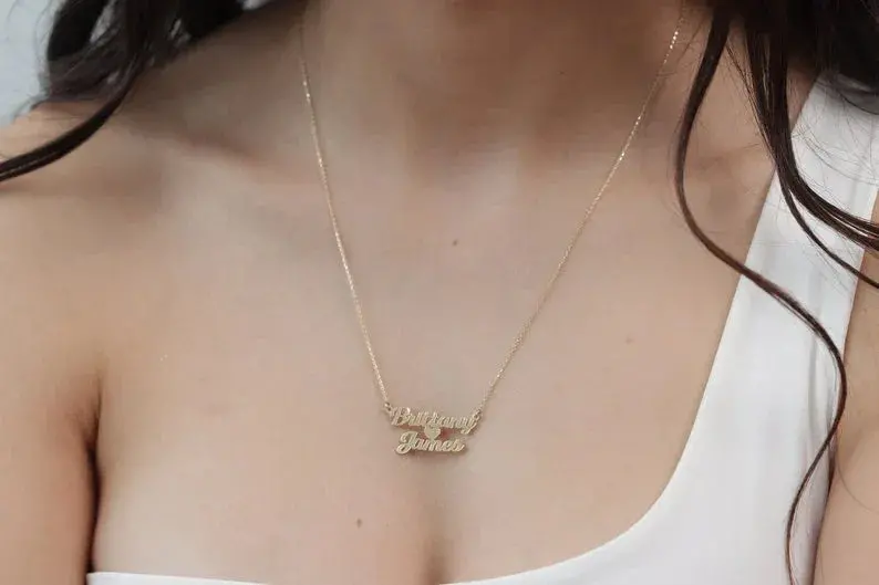 Noble And Elegant Customizable Name Design Light Luxury Necklace 1