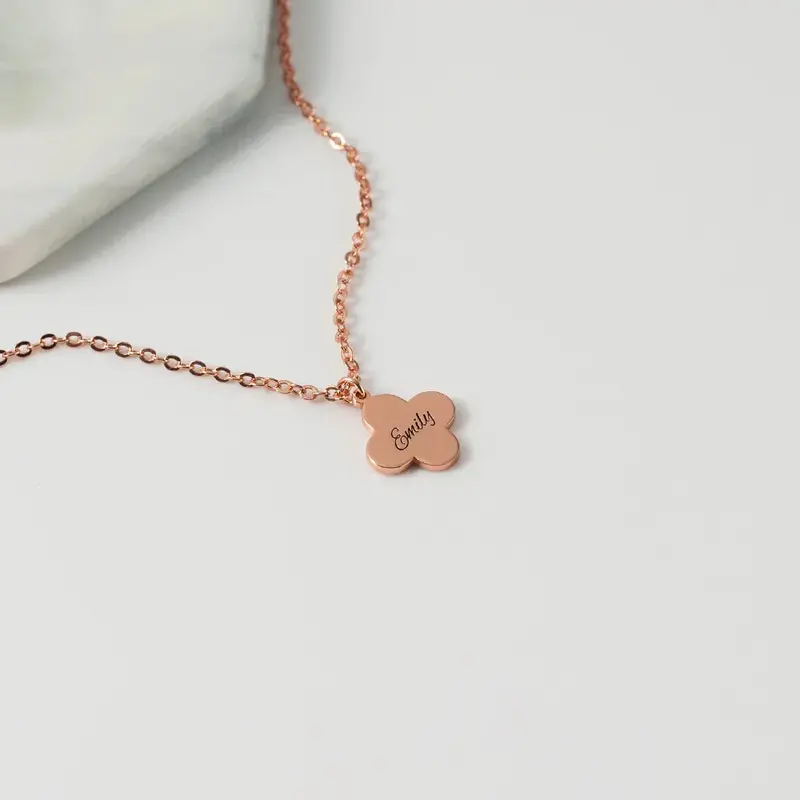 Noble And Exquisite Four-Leaf Clover Customizable Name Design Versatile Necklace 5
