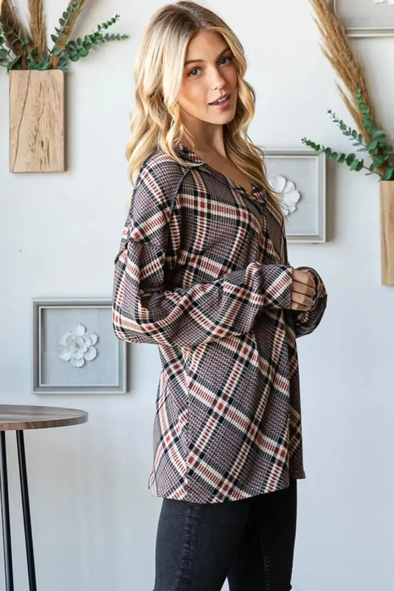 Plaid Exposed Seam V-Neck T-Shirt 3