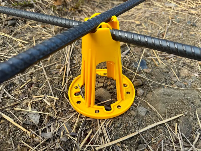 Plastic Rebar Chairs - Elevates Rebar 4 ¼" Or 4 ¾" - Rebar #3 To #5 (Yellow) 9