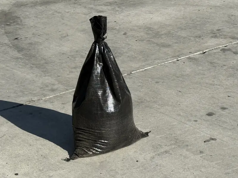 Pre-Filled Heavy Duty Sandbags For Flooding – 14” X 26”, 30Lb Bags By Pallet 16